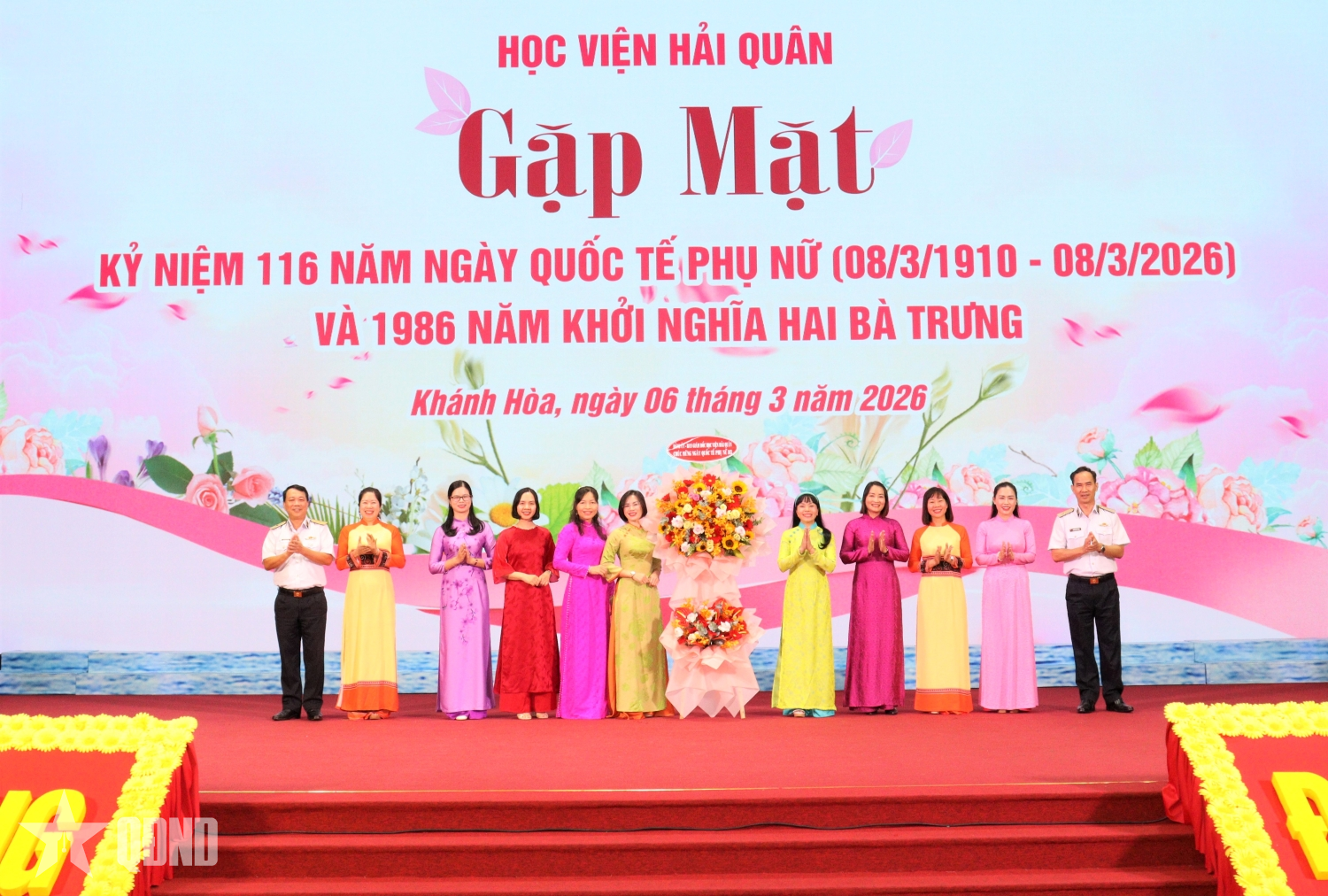 Phụ nữ Học viện Hải quân năng động, sáng tạo hoàn thành tốt nhiệm vụ